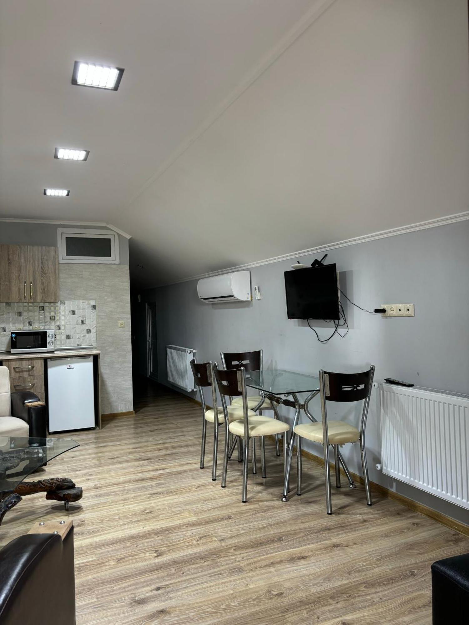 Apartment Green House Makhinjauri Εξωτερικό φωτογραφία